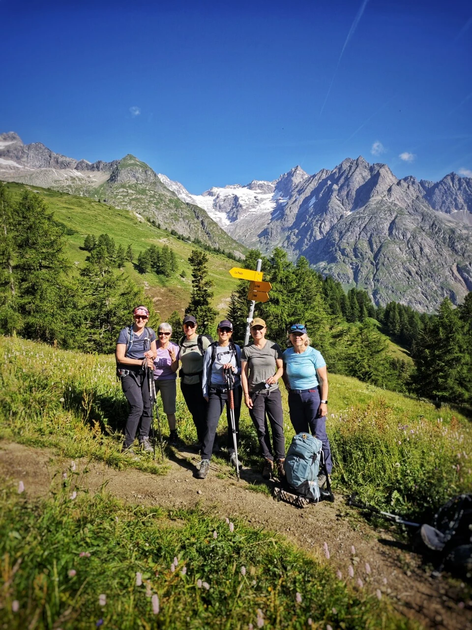 Champex-Lac, det schweiziske knudepunkt hvor mange vandrere justerer deres planlægning